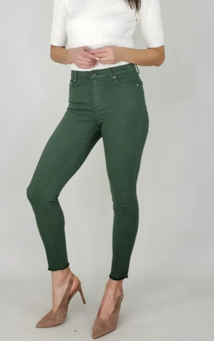 Fabulous-Fitting Colored Jeans