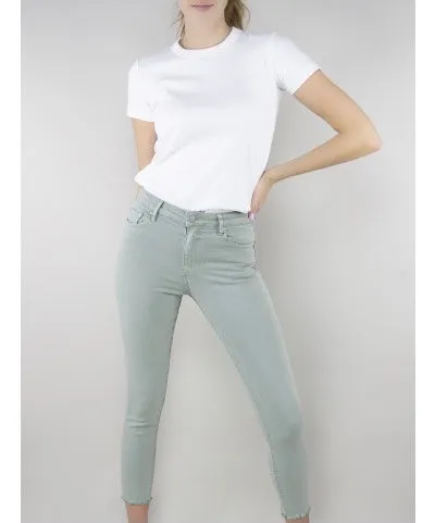 Fabulous-Fitting Colored Jeans